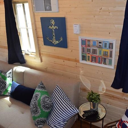 Tuxbury Pond Camping Resort Tiny House Murphy South Hampton Exterior foto